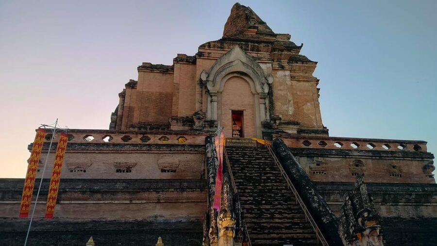 Chiang Mai: Chiang Mai Old City Twilight Walking Tour - Key highlights to look forward to