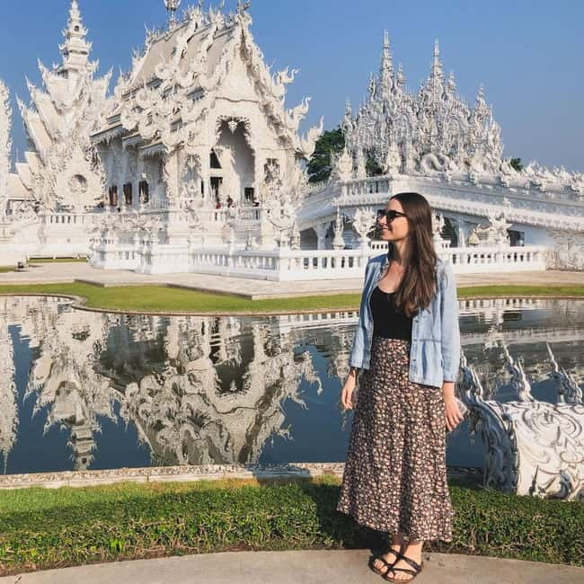 Chiang Mai: Chiang Rai Famous Temples & Hot Springs Day Trip - Wat Rong Khun and the White Temple Photo Moment