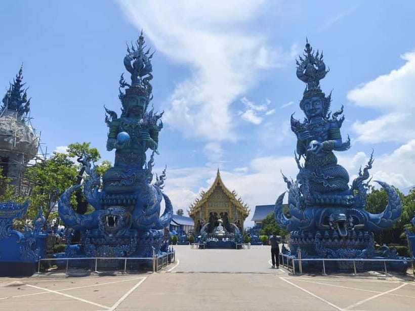 Chiang Mai: Chiang Rai Red, White, and Blue Temples day tour - Wat Rong Suea Ten (Blue Temple): Symbolism You Can Feel in the Colors