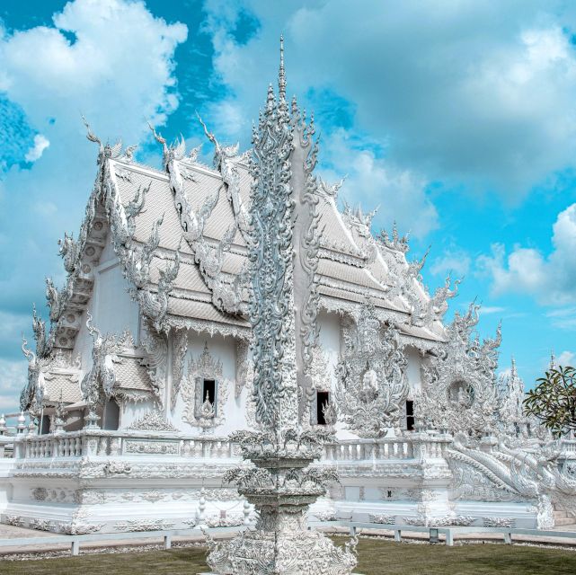 Chiang Mai: Chiang Rai Temples & Black House Discovery Tour - Packing and Temple Etiquette: Simple Things That Save You Time