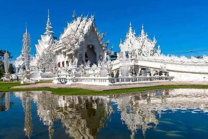 Chiang Mai - Chiang Rai Temples, Long Neck Karen, Golden Triangle - A long day on purpose: what this itinerary is really doing