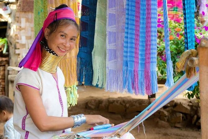 Chiang Mai - Chiang Rai Temples, Long Neck Karen, Golden Triangle - Golden Triangle and the Mekong boat ride: the border you can feel