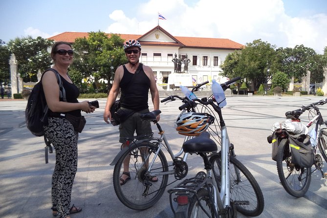 Chiang Mai City Culture Half-Day Cycling Tour - Riding Past Chiang Mai’s Chinese Community Lanes and Markets