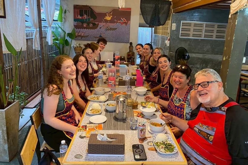 Chiang Mai: Cooking Class with Market and Pickup - Hotel Pickup, English Instruction, and a Small-Group Pace
