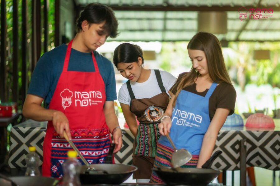 Chiang Mai: Cooking Class with Organic Farm at Mama Noi - Mama Noi Thai Cookery School, the quick take