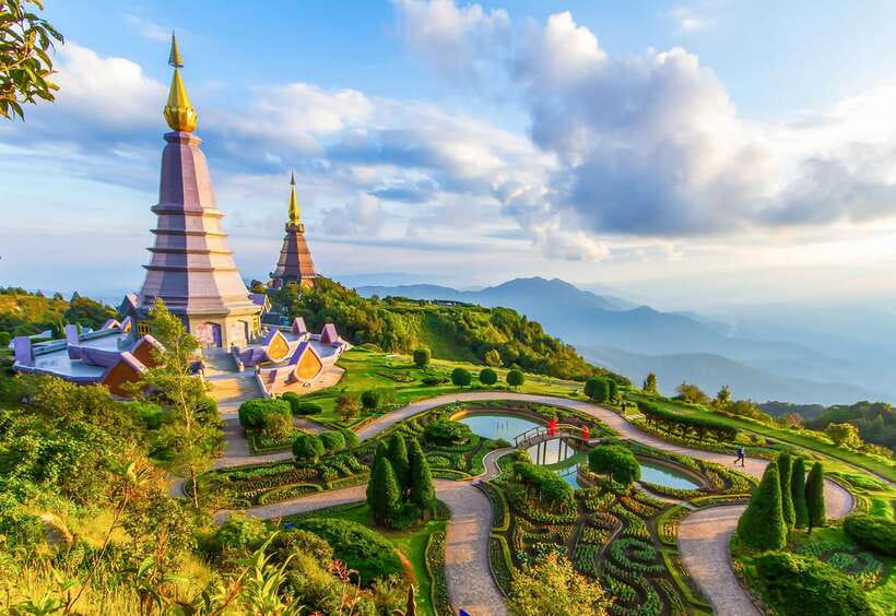 Chiang Mai: Doi Inthanon National Park Eco-Friendly Tour - Your summit moment at Thailand’s highest point