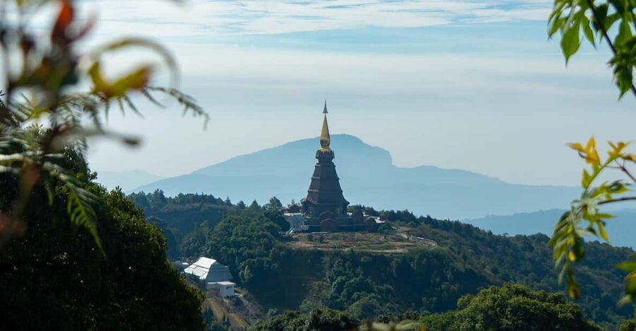 Chiang Mai: Doi Inthanon Park and Pha Dok Siew Trail Trek - Hmong Market Lunch and Village Shopping: Food and Souvenirs With a Purpose