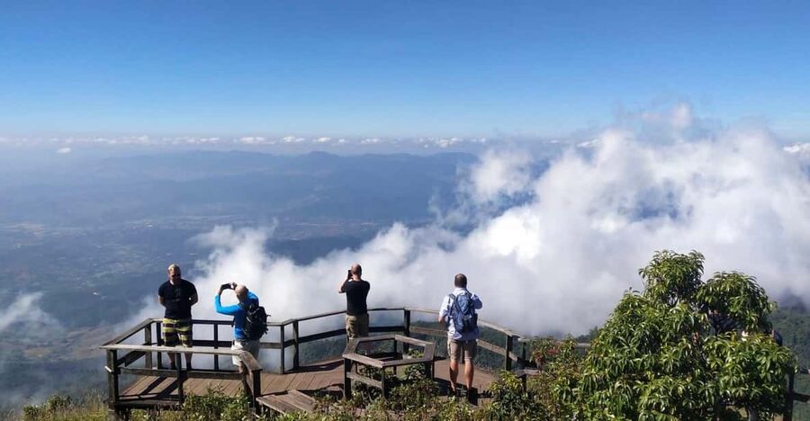 Chiang Mai: Doi Inthanon Park with Kew Mae Pan Hike Day Trip - The 2,565-meter summit stop, quick but powerful
