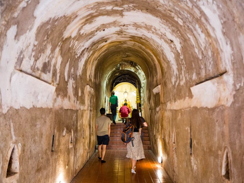 Chiang Mai: Doi Suthep and Wat Umong Enchanting Evening Tour - Doi Suthep: the 309 steps, the Golden Pagoda ceremony, and the city lights