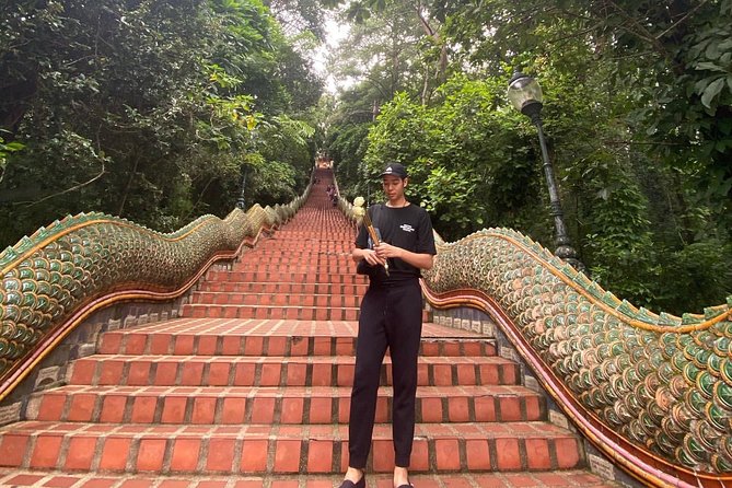 Chiang Mai Doi Suthep Temple and Sticky Waterfall Tour (Private & All-Inclusive) - Old-city atmosphere and local shopping stops