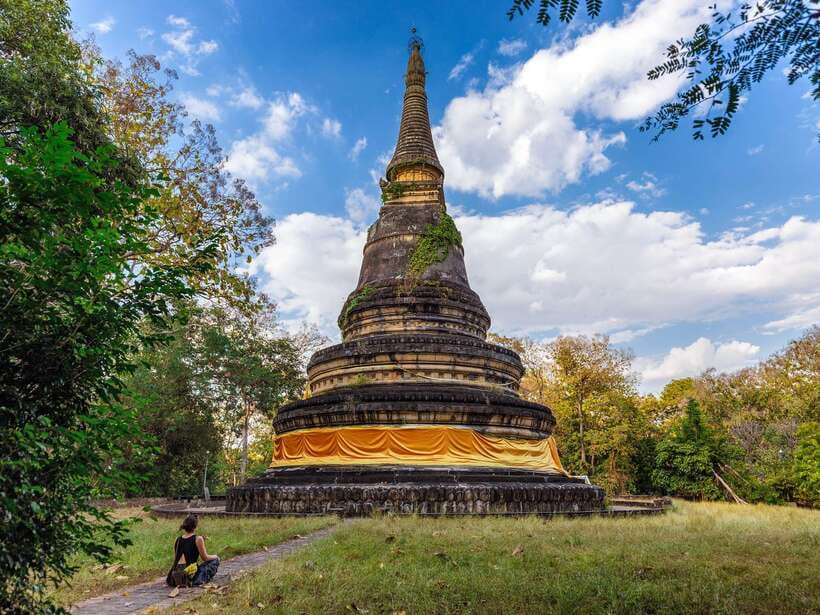 Chiang Mai: Doi Suthep, Wat Umong, and Pha Lat Sunrise Tour - The Real Appeal: Sunrise at Doi Suthep, Then Temples in the Green