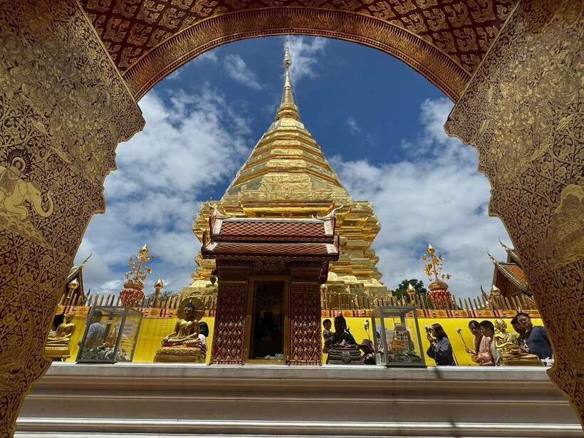 Chiang Mai: Elephant Sanctuary, Monk Trail & Doi Suthep Tour - Lunch, fruits, and local desserts: the food part is actually worth it