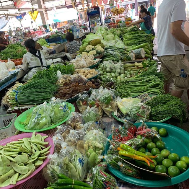 Chiang Mai: Evening Cooking Class and Local Market Visit - Market Shopping Like a Local, Plus an Organic Garden Walk