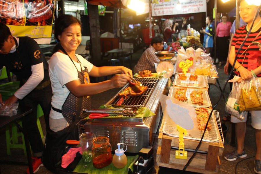 Chiang Mai: Evening Local Street Food Market Tour - Market Stop One: Start With Chiang Mai Comfort Food You Can Actually Order