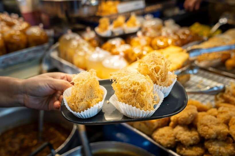 Chiang Mai: Evening Sightseeing and Local Food Guided Tour - Key Highlights You’ll Actually Feel