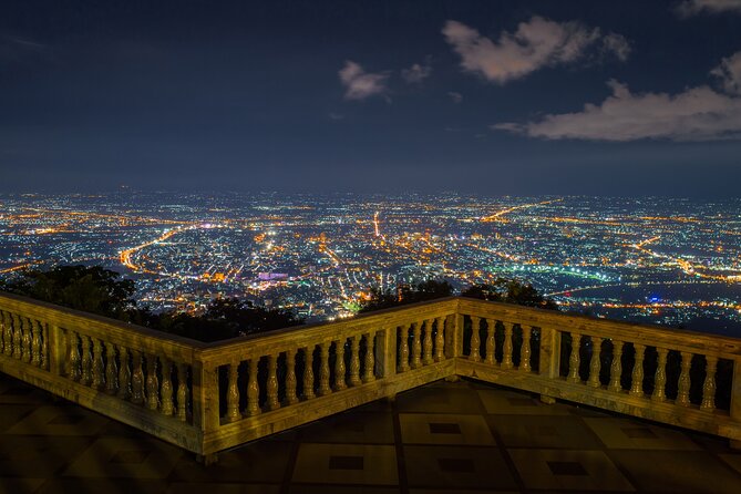Chiang Mai: Evening Tour to Doi Suthep & Wat Pha Lat - Evening Temple Timing in Chiang Mai: cooler air and real monk atmosphere