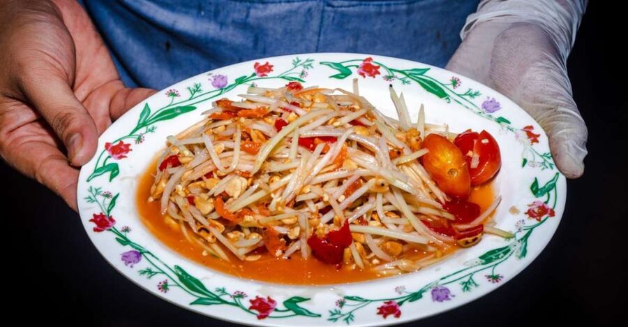 Chiang Mai: Food Tour by Songtheaw Truck with 15+ Tastings - Northern Thai classics you should expect to taste