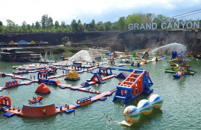 Chiang Mai: Grand Canyon Water Park Ticket & Optional Pickup - Getting there with hotel pickup, and where to meet if you are outside the route