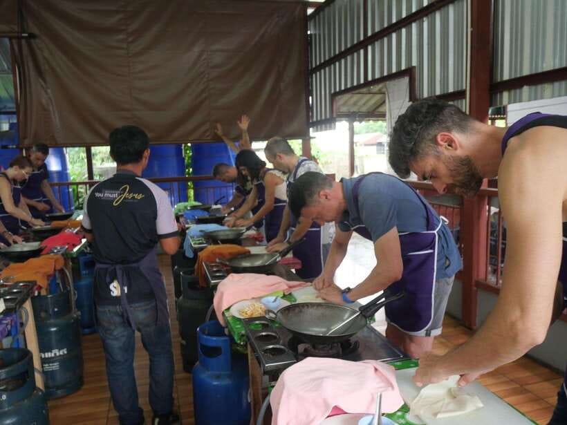 Chiang Mai: Half Day Cooking Class at Organic Farm - Organic Herb Tasting: Small Moment, Big Payoff