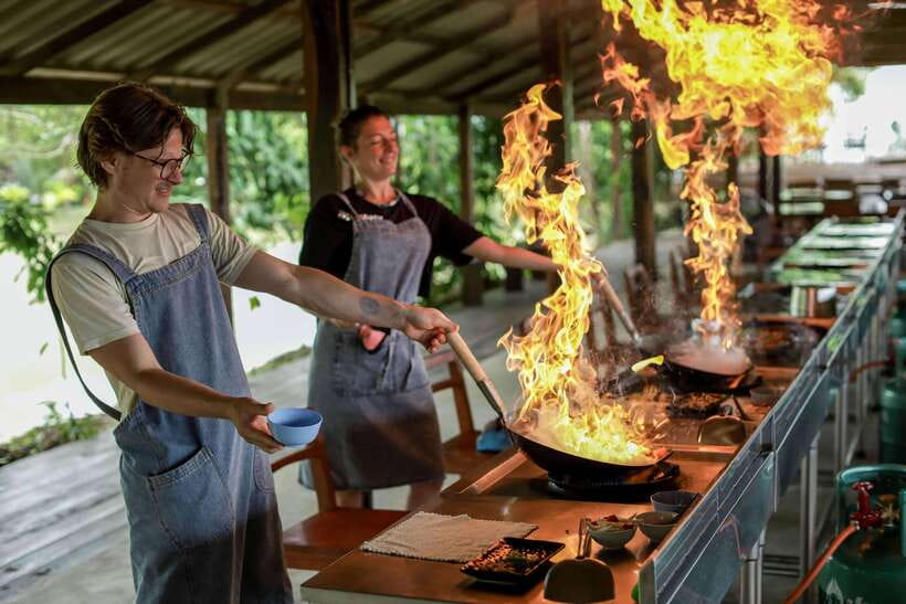 Chiang Mai: HALF-DAY COOKING COURSE at a Thai Cooking Farm - What you cook in 6 hours: tom yum, pad thai, curry, and sticky rice