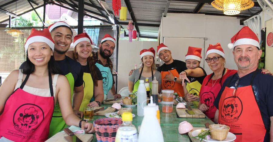 Chiang Mai: Half Day Evening Cooking Class with Market Tour - The curry paste lesson that actually sticks