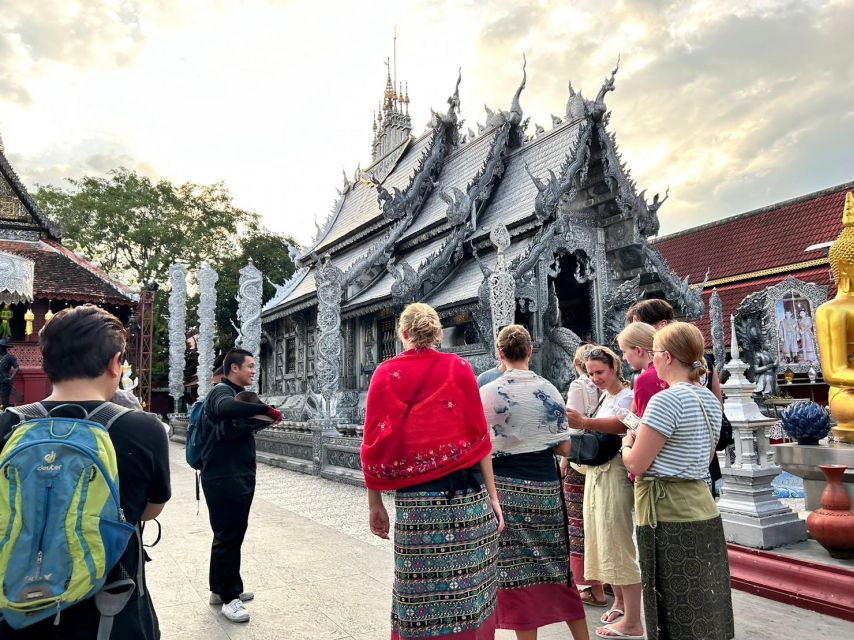 Chiang Mai: Half-Day Old Town Cycling Tour - The ride plan: 3 hours of gentle city cycling