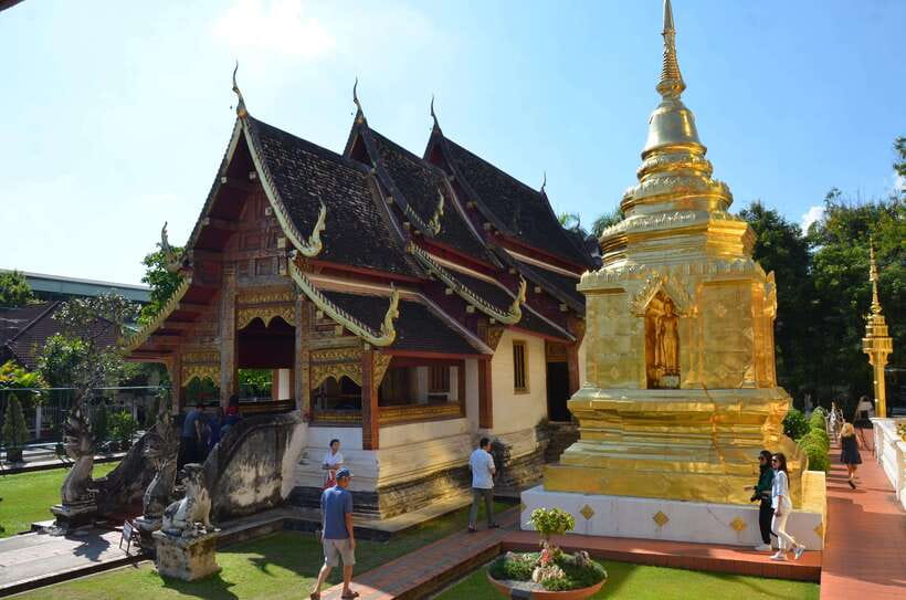 Chiang Mai: Historic Temples and City Guided Walking Tour - Finishing at Watchediluang Varaviharn, and what that implies