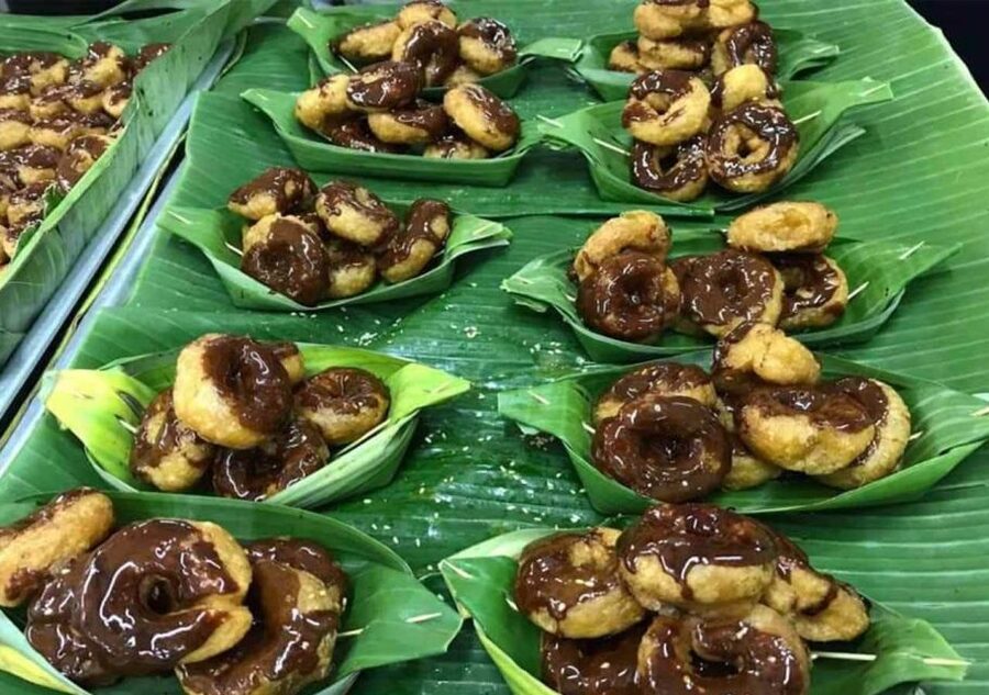 Chiang Mai: History & Mouth Watering Food Tour - Wat Chedi Luang: where Lanna temples make more sense after you’ve eaten