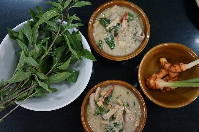 Chiang Mai Home Cooking Class with Garden Tour & Hotel Transfers - Hotel pickup to Pea’s teak home, the part you’ll feel right away