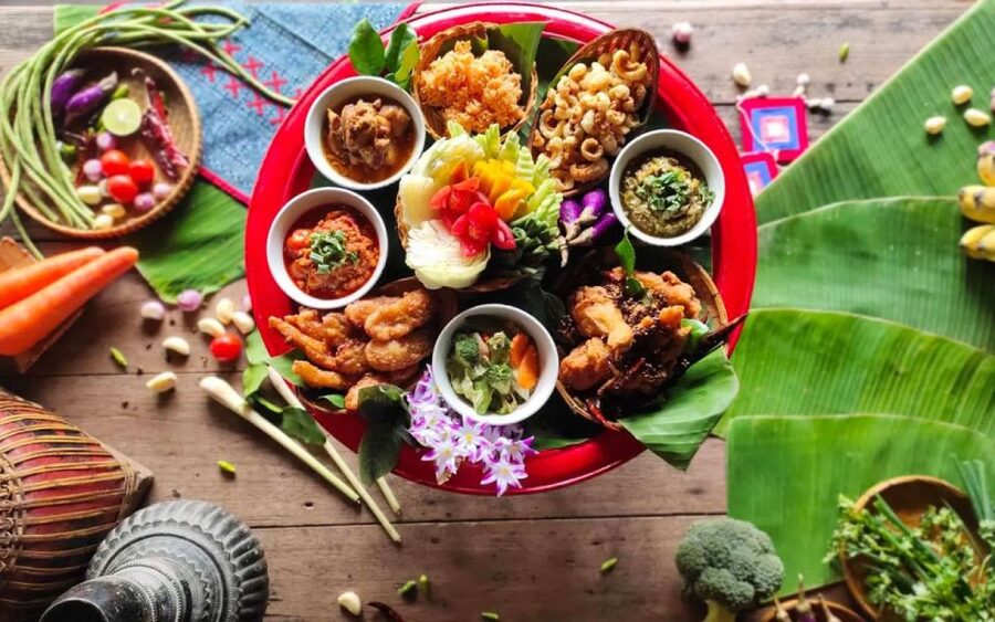 Chiang Mai: Khantoke Dinner with Traditional Performance - Khantoke dinner with Lanna show, what you are really booking