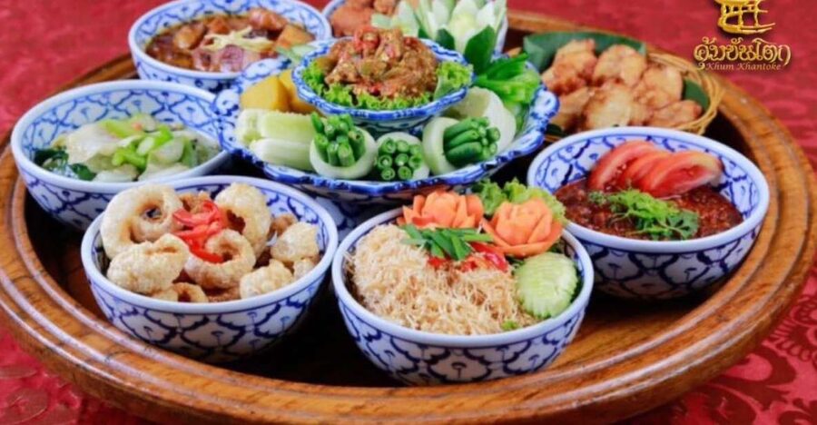 Chiang Mai: Khum Khantoke Northern Thai Cuisine and Show - Khum Khantoke in Chiang Mai: What the Khantoke Dinner Setup Feels Like