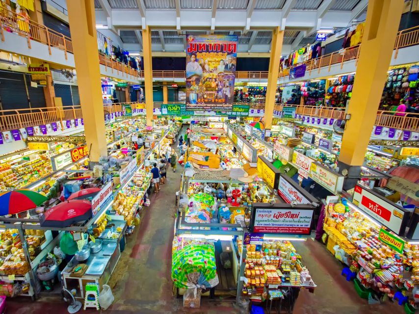 Chiang Mai: Local Food and Markets Guided Walking Tour - Go Neng and Pa Thong Ko, the dinosaur donut fun