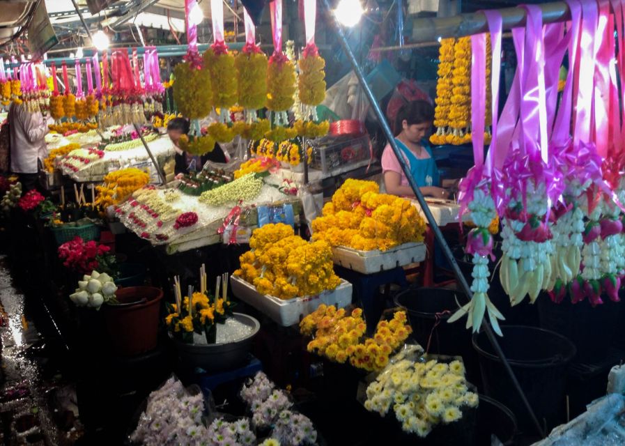 Chiang Mai: Local Food and Markets Guided Walking Tour - Thana Ocha and Hakka-style noodles, the savory finale