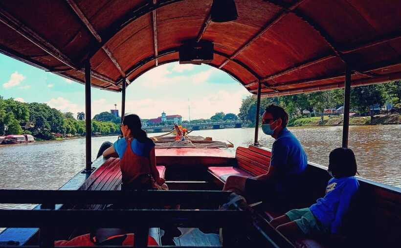 Chiang Mai: Mae Ping River Cruise & Optional Transfer - English narration and the reality of sound on the river