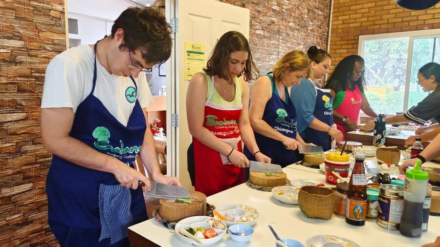 Chiang Mai: Morning Cooking Class with Market Visit - Price and value check: what $41 buys you in Chiang Mai