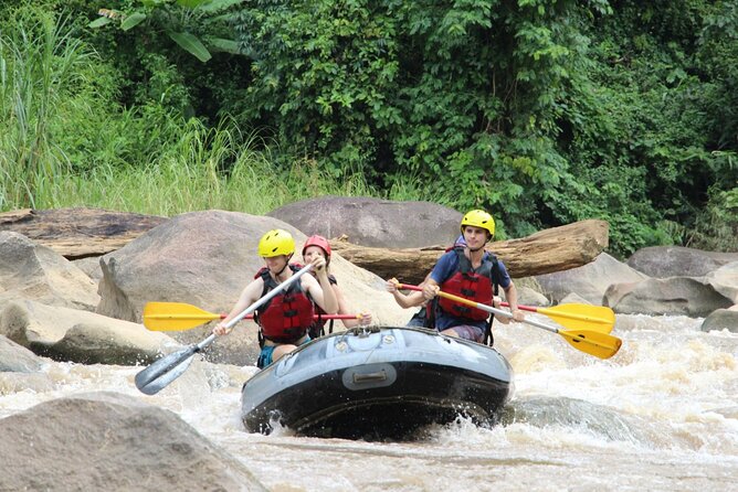 Chiang Mai Rafting in Mae Taeng River with Thai Buffet - Gear and Guides: Safety Plus Humor Is the Sweet Spot