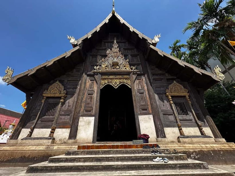 Chiang Mai: Temple And City Walking Tour Part I - Quick hits