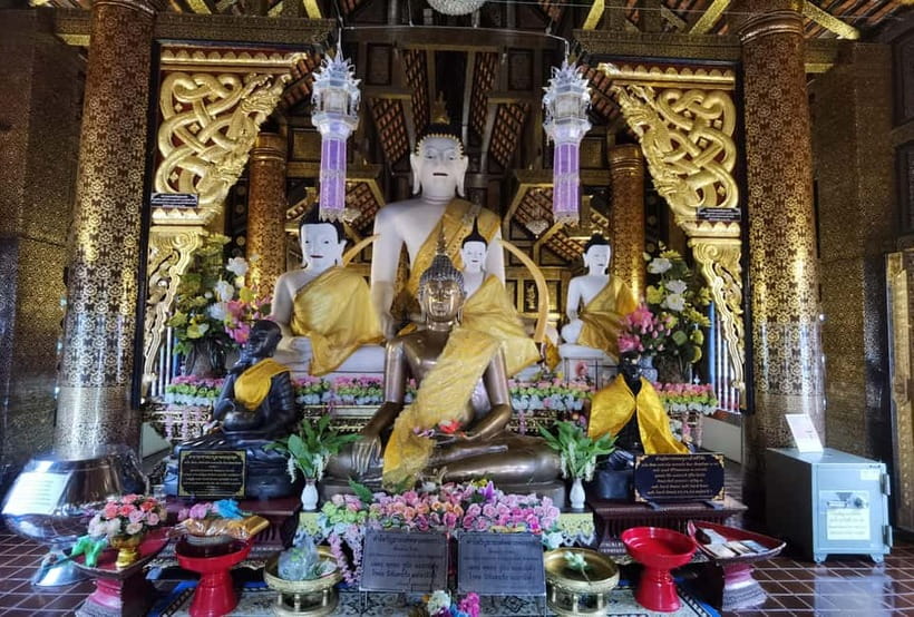 Chiang Mai: Temple And City Walking Tour Part I - Ex-monk style context: what your guide adds beyond facts