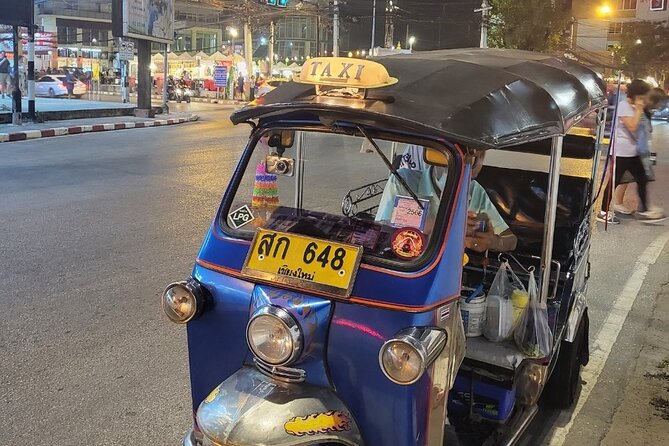 Chiang Mai Temples and Market Tuk-Tuk Evening Night Tour - How the Guide Changes Everything (And What to Watch For)