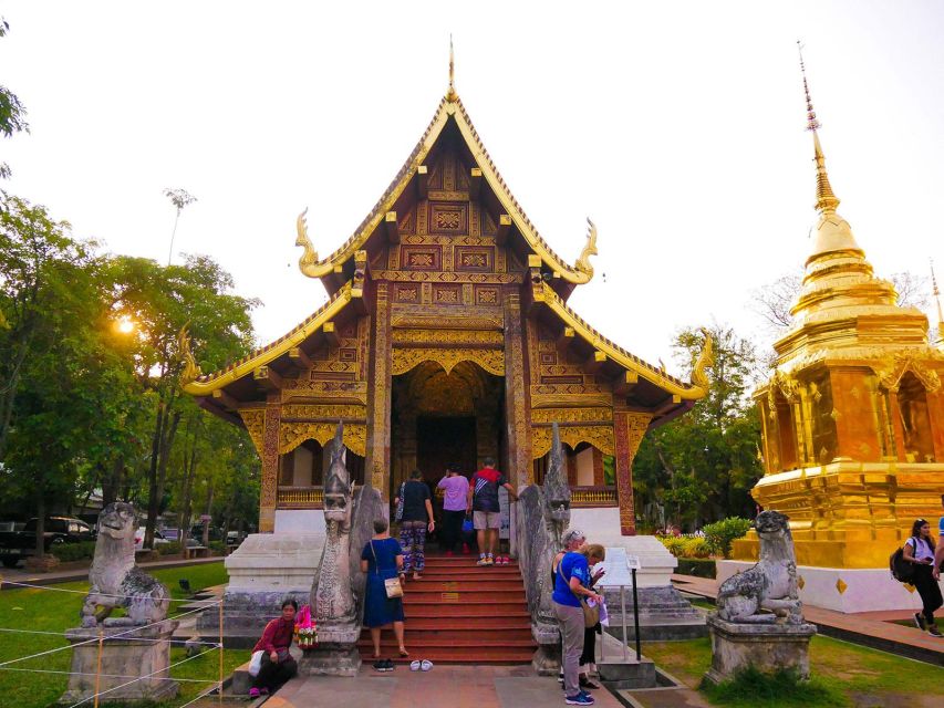 Chiang Mai: Temples and Street Food Night Tour by Tuk Tuk - Should You Book This Tuk Tuk Temples and Street Food Night Tour?
