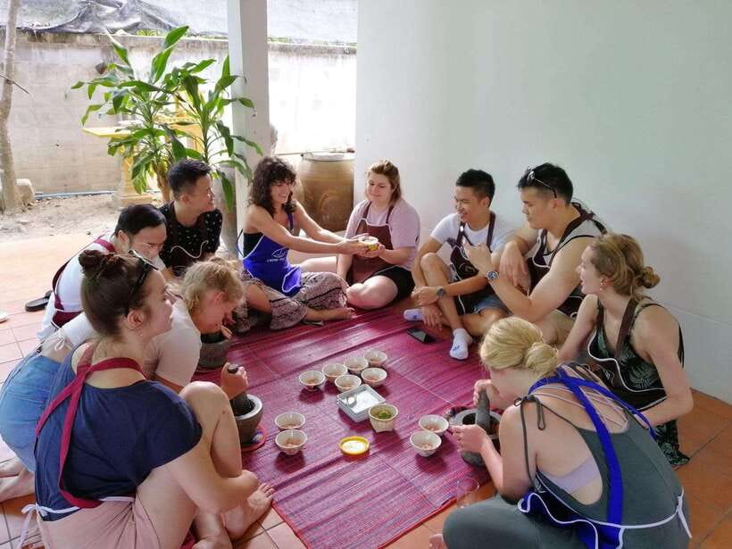 Chiang Mai: Thai Cooking and Market Tour with Lanna Smile - Key things I’d watch for before you sign up