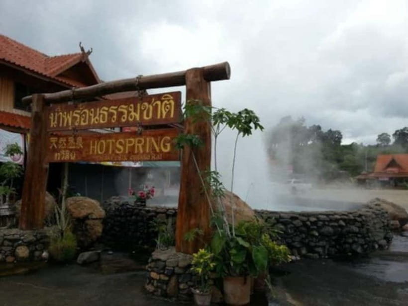 Chiang Mai to Chiang Rai: 3 Temples & Hot Springs & Pickup - From Chiang Mai to Chiang Rai: the day-trip rhythm that matters