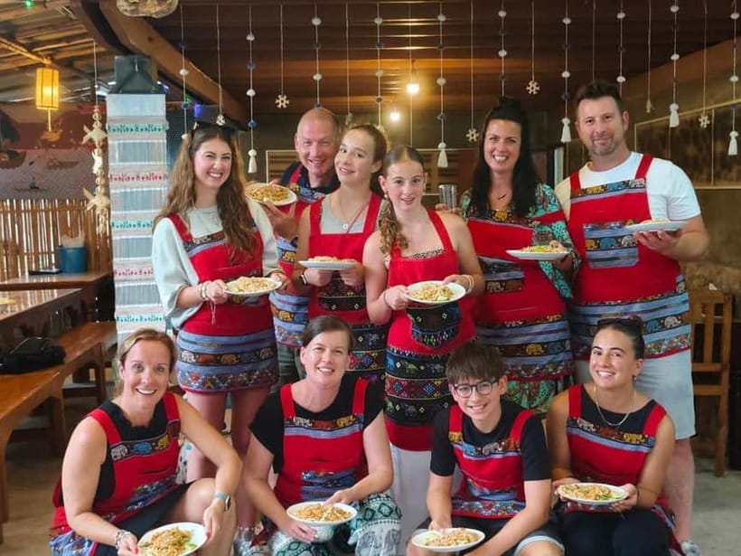 Chiang Mai: Traditional Thai Cooking Class with Market Tour - Sticky Rice and Mango: Why This Part Feels Like Thai Comfort Food