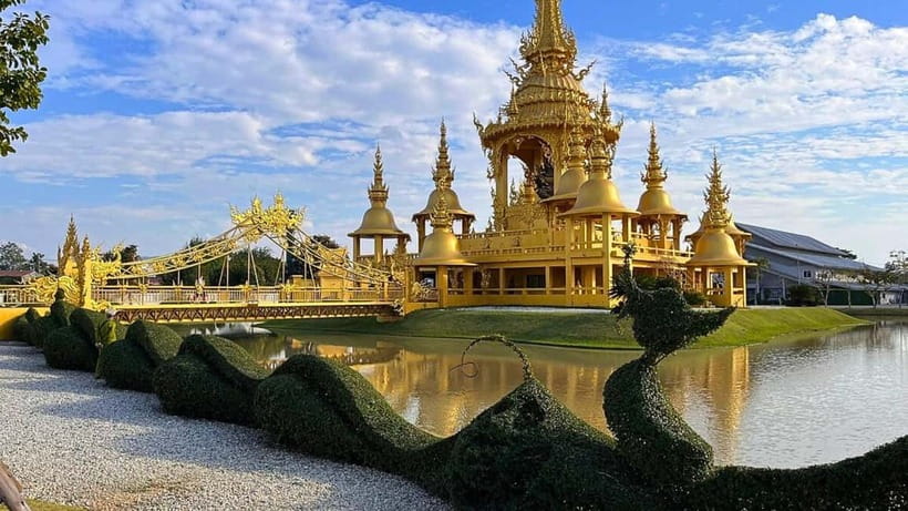 Chiang Mai: White and Blue Temples and Lalita Cafe - Key Points Worth Your Attention