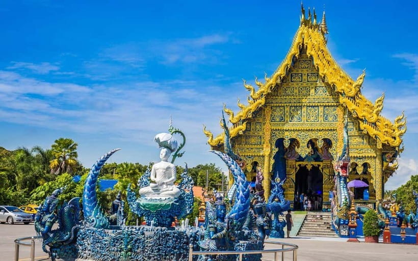 Chiang Mai: White and Blue Temples and Lalita Cafe - Long Neck Karen and Hill Tribes, choose Option A or plan for the wait