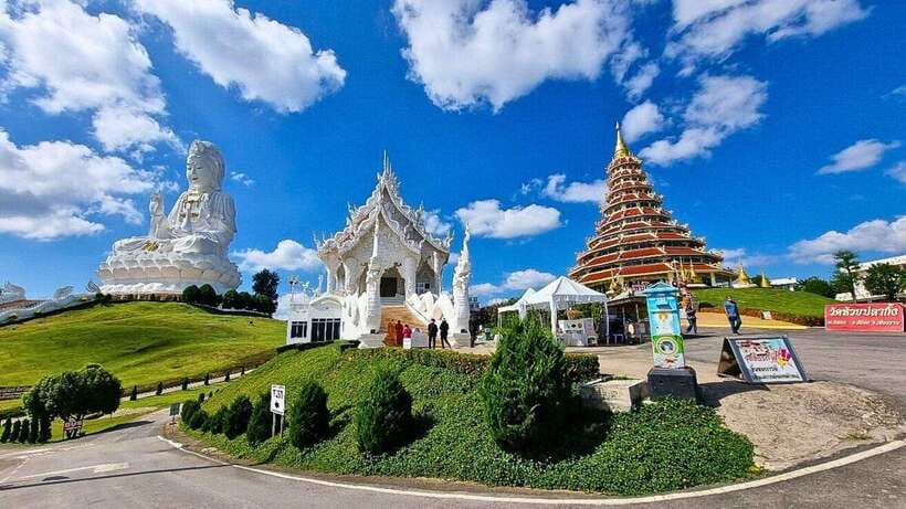 Chiang Mai: White, Blue & Big Buddha Temples in Chiang Rai - Key things that make this Chiang Rai temple day work