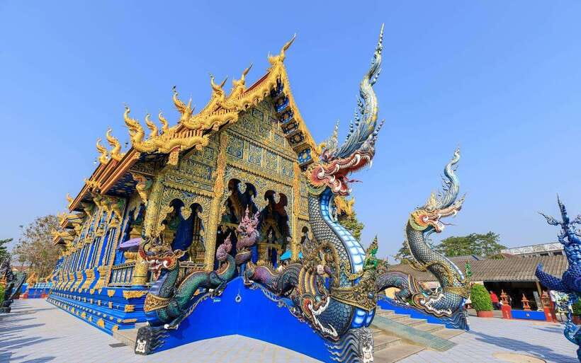 Chiang Mai: White, Blue & Big Buddha Temples in Chiang Rai - The long drive from Chiang Mai, and how to survive it