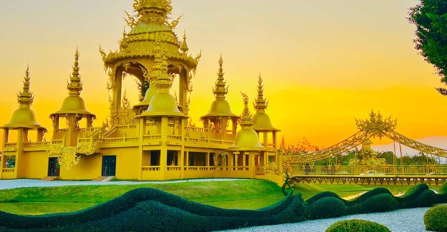 Chiang Rai: Discover 7 Must-See Spots & Lunch Included - Lunch at a Local Restaurant: The Best Reset After Temples