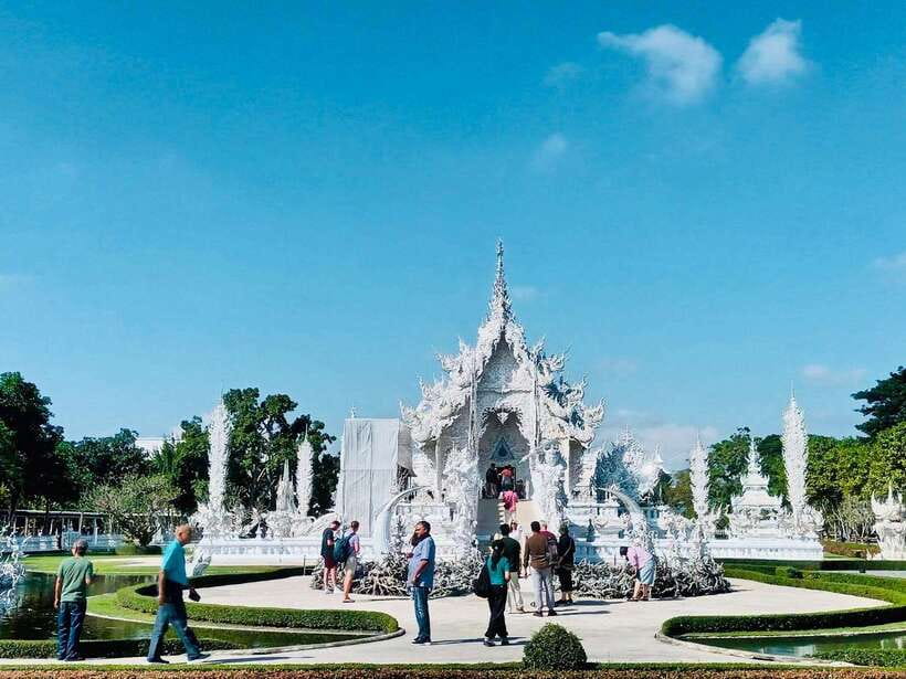 Chiang Rai: Excursion White, Blue,Red Temples & Lalitta Café - Drop-Off Back in Chiang Mai: Where the Day Ends