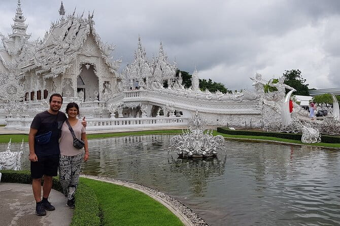 Chiang Rai: Guided Full-Day Highlights tour with Lunch - Why this Chiang Rai day works as a first big look